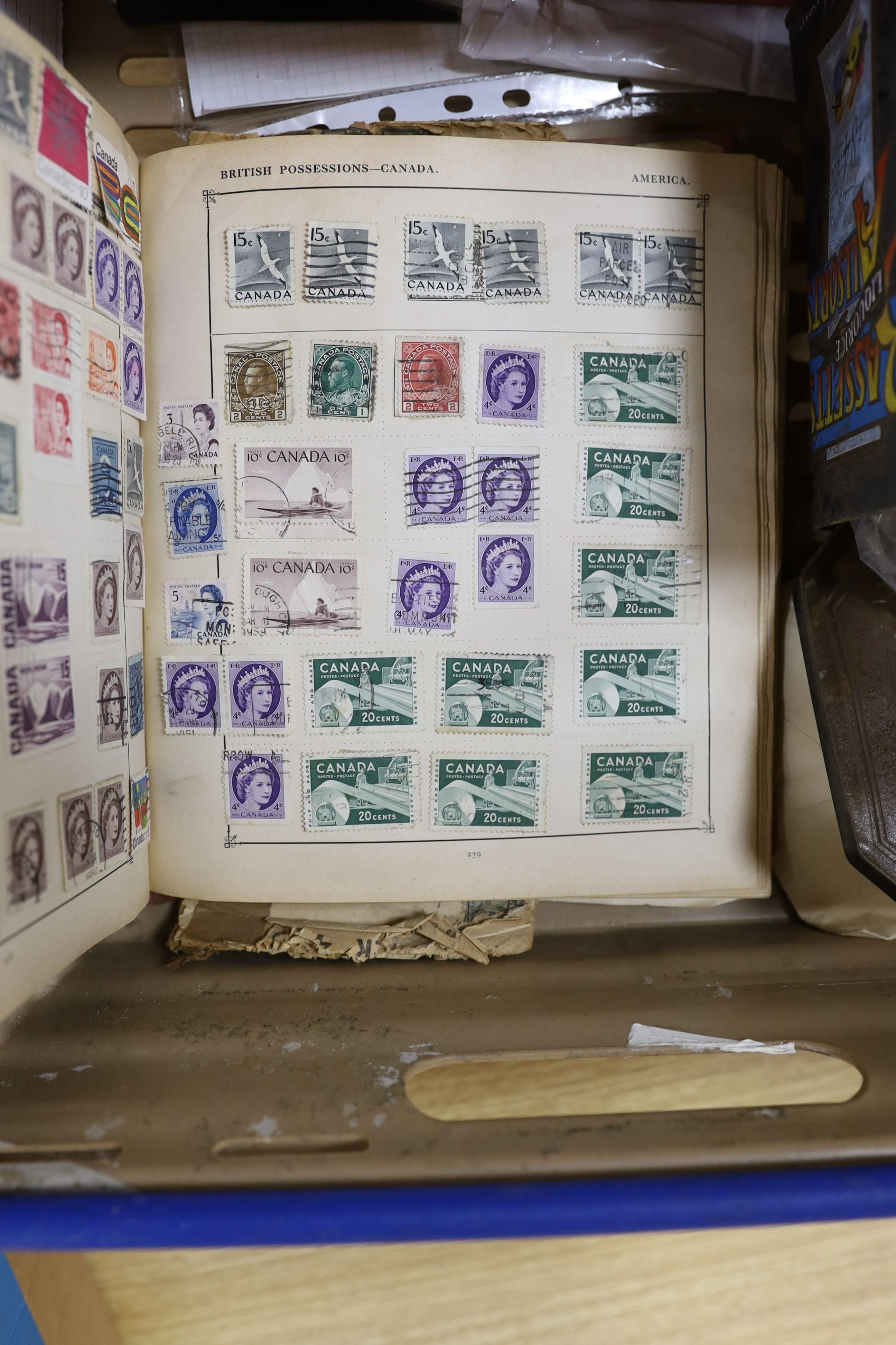 Various World stamps in albums, including a Lincoln album (1 box)